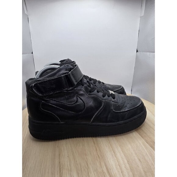 NIKE Air Force 1 -Mid Triple Black Sneakers Shoes - 315123-001 women’s Sz 6.5 - Picture 3 of 8